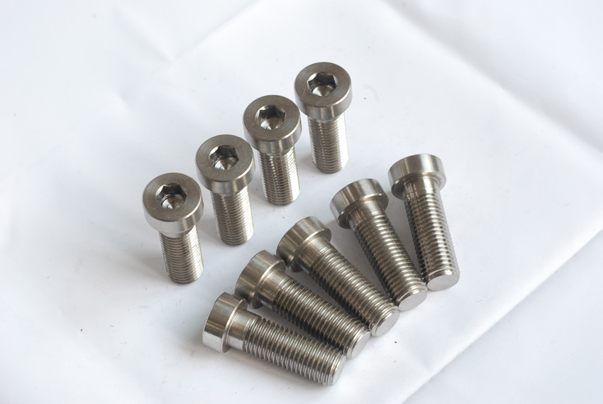 鈦螺絲TA1/GR2內(nèi)外六角螺栓螺釘鈦標準件