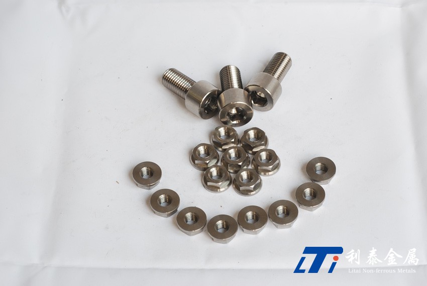鈦螺絲TA1/GR2內(nèi)外六角螺栓螺釘鈦標準件